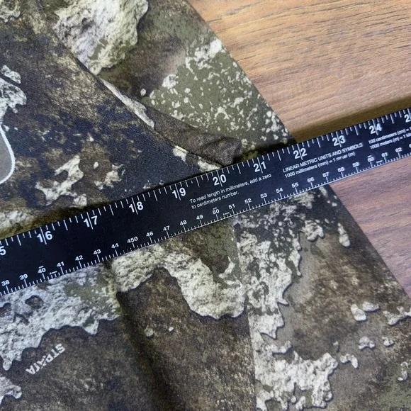 Cabelas Strata Camo Pullover Hoodie Mens Small Green Brown Fleece Sweatshirt - Picture 3 of 5